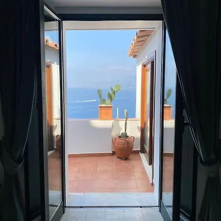 Domus Ursula * Praiano